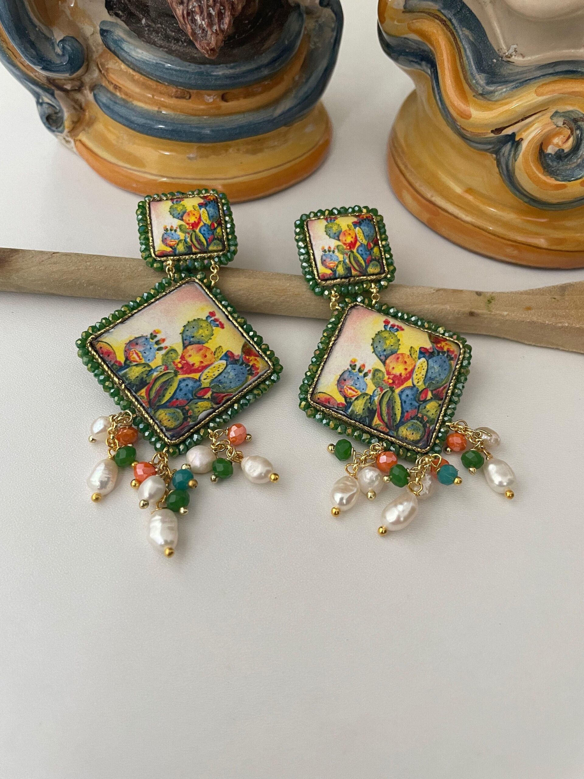 Orecchini siciliani, doppia mattonella ceramica di Caltagirone, fichi d’india, verdi Fichi d'India e cactus