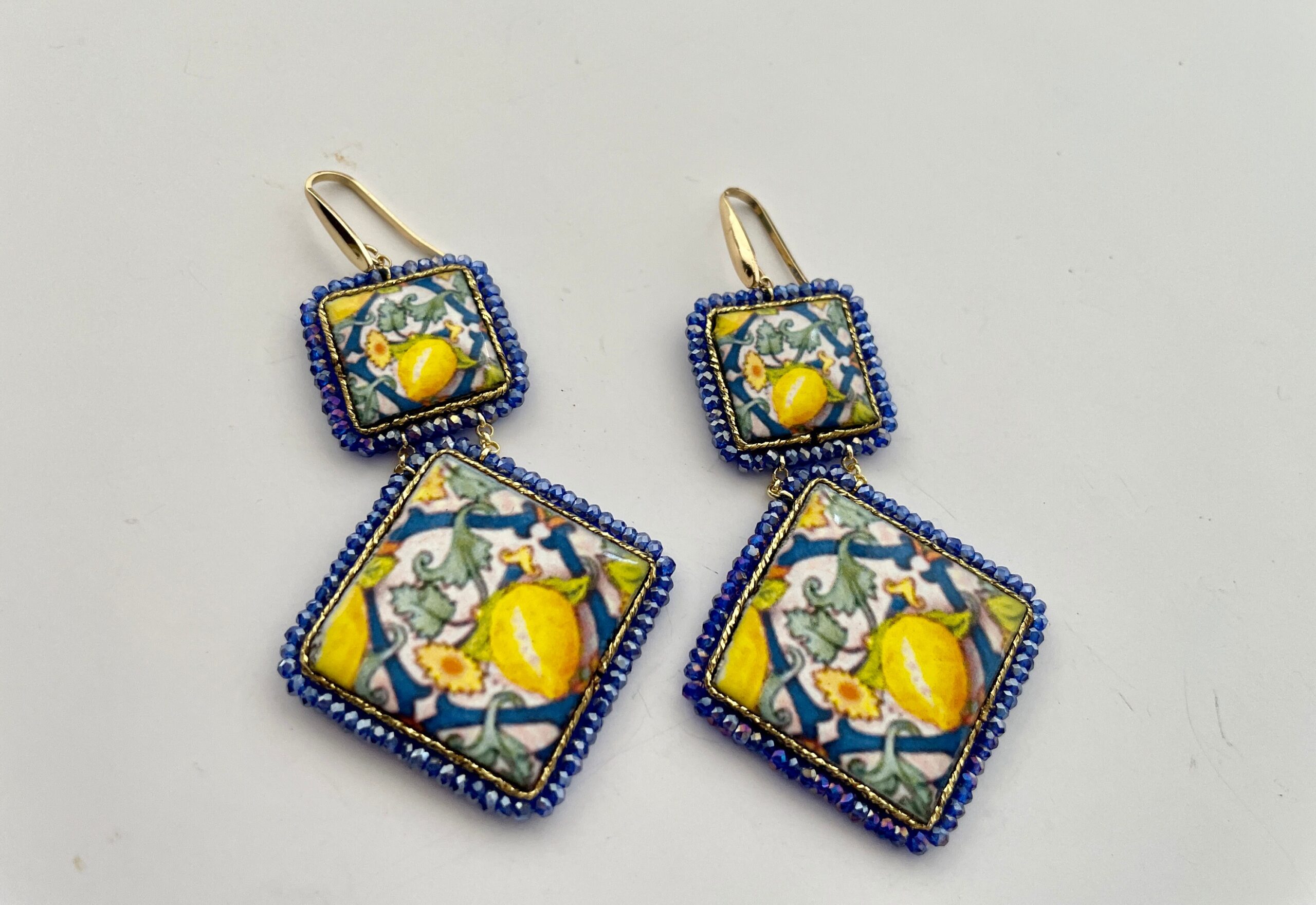Orecchini siciliani, orecchini Caltagirone, orecchini limoni, maiolica siciliana, orecchini pendenti, orecchini mattonelle, argento 925 Limoni e Agrumi
