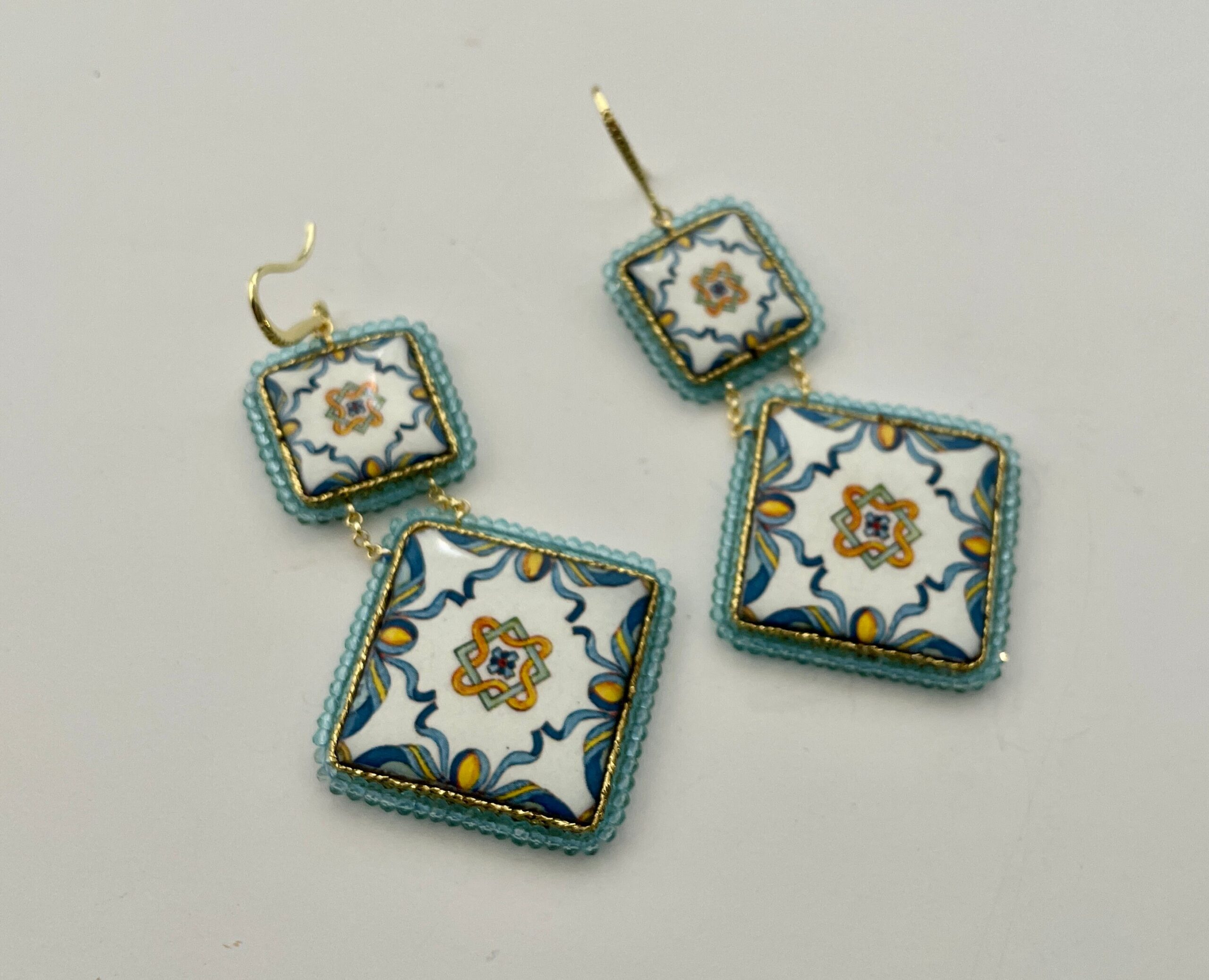 Orecchini Caltagirone, Orecchini siciliani, orecchini maiolica siciliana, orecchini pendenti, orecchini con mattonelle, argento 925 Orecchini con Mattonelle Caltagirone