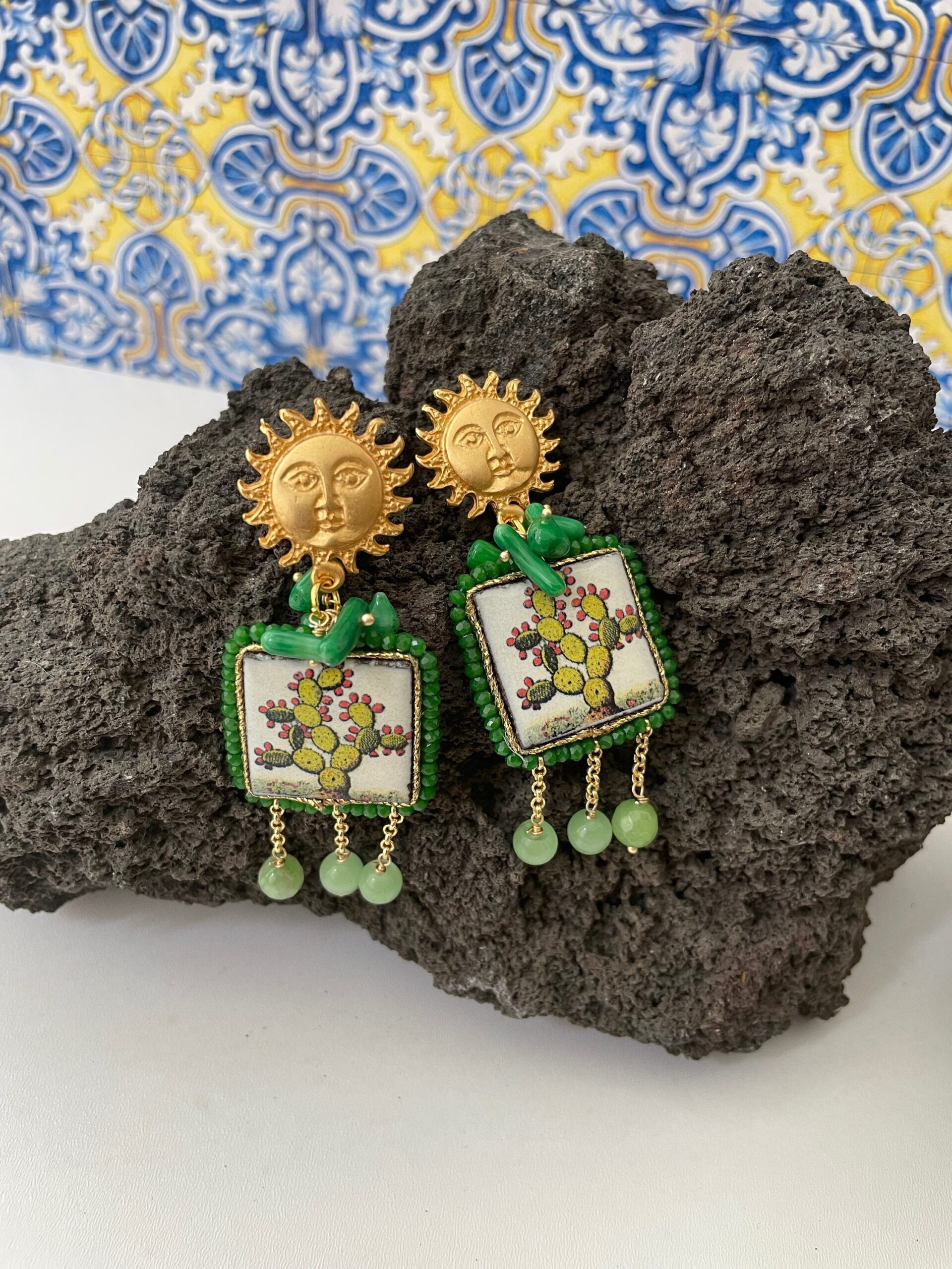 Orecchini pendenti, mattonella ceramica di caltagirone, perno sole Orecchini con Mattonelle Caltagirone