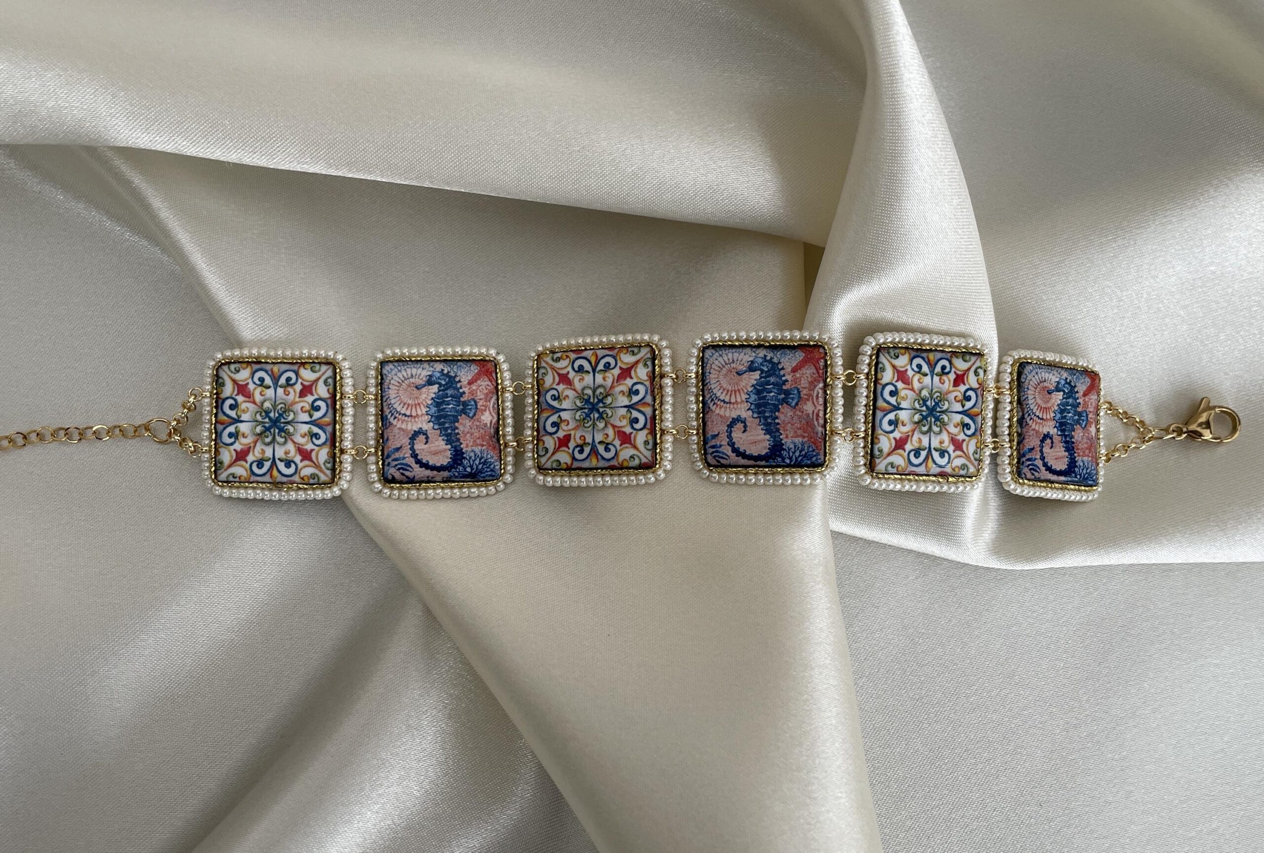 Bracciale con mattonelle, Bracciale siciliano con mattonelle ceramica di Caltagirone,  fantasia maiolica siciliana, varie fantasie. Bracciali con Mattonelle Caltagirone