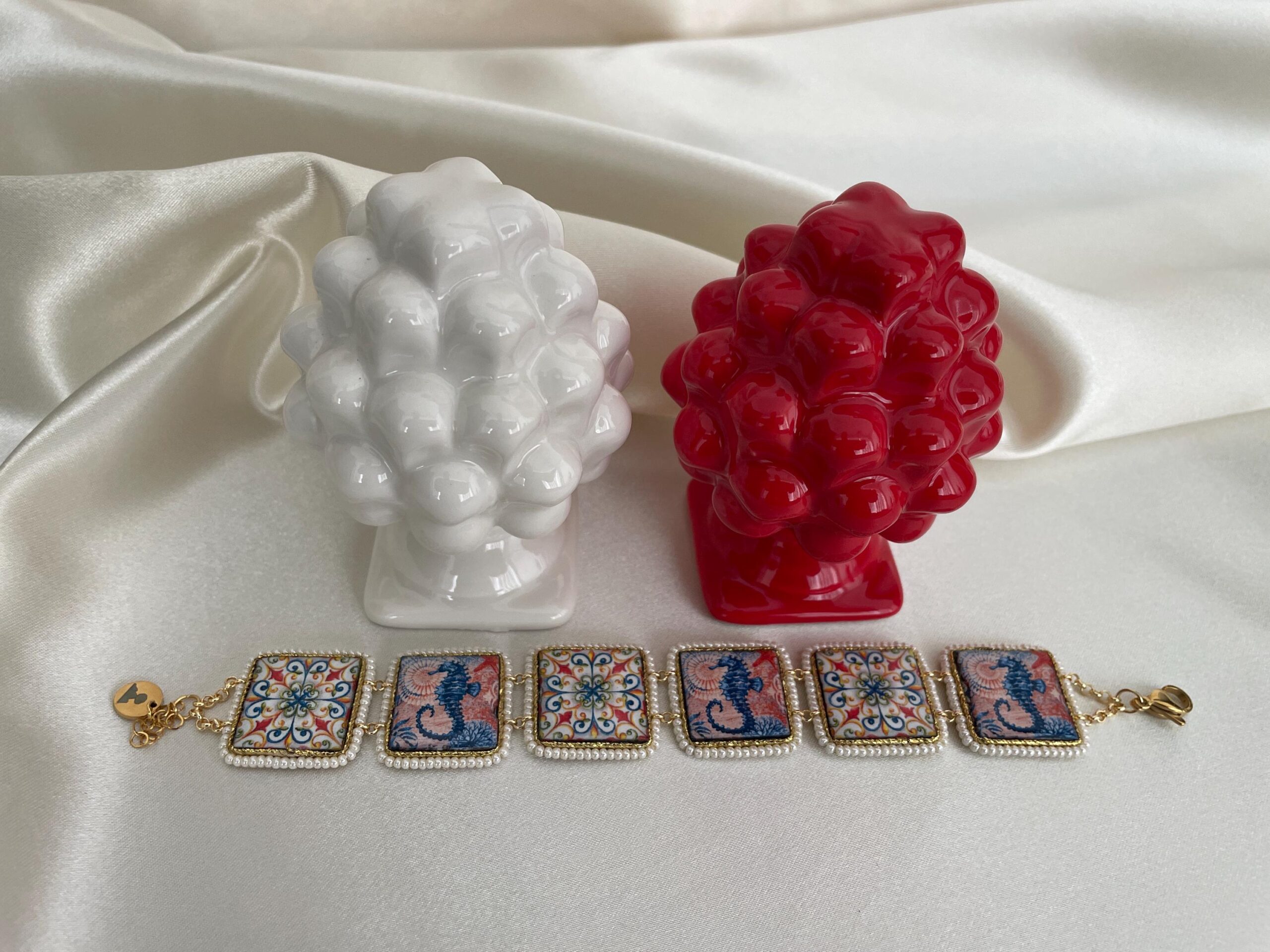 Bracciale con mattonelle, Bracciale siciliano con mattonelle ceramica di Caltagirone,  fantasia maiolica siciliana, varie fantasie. Bracciali con Mattonelle Caltagirone