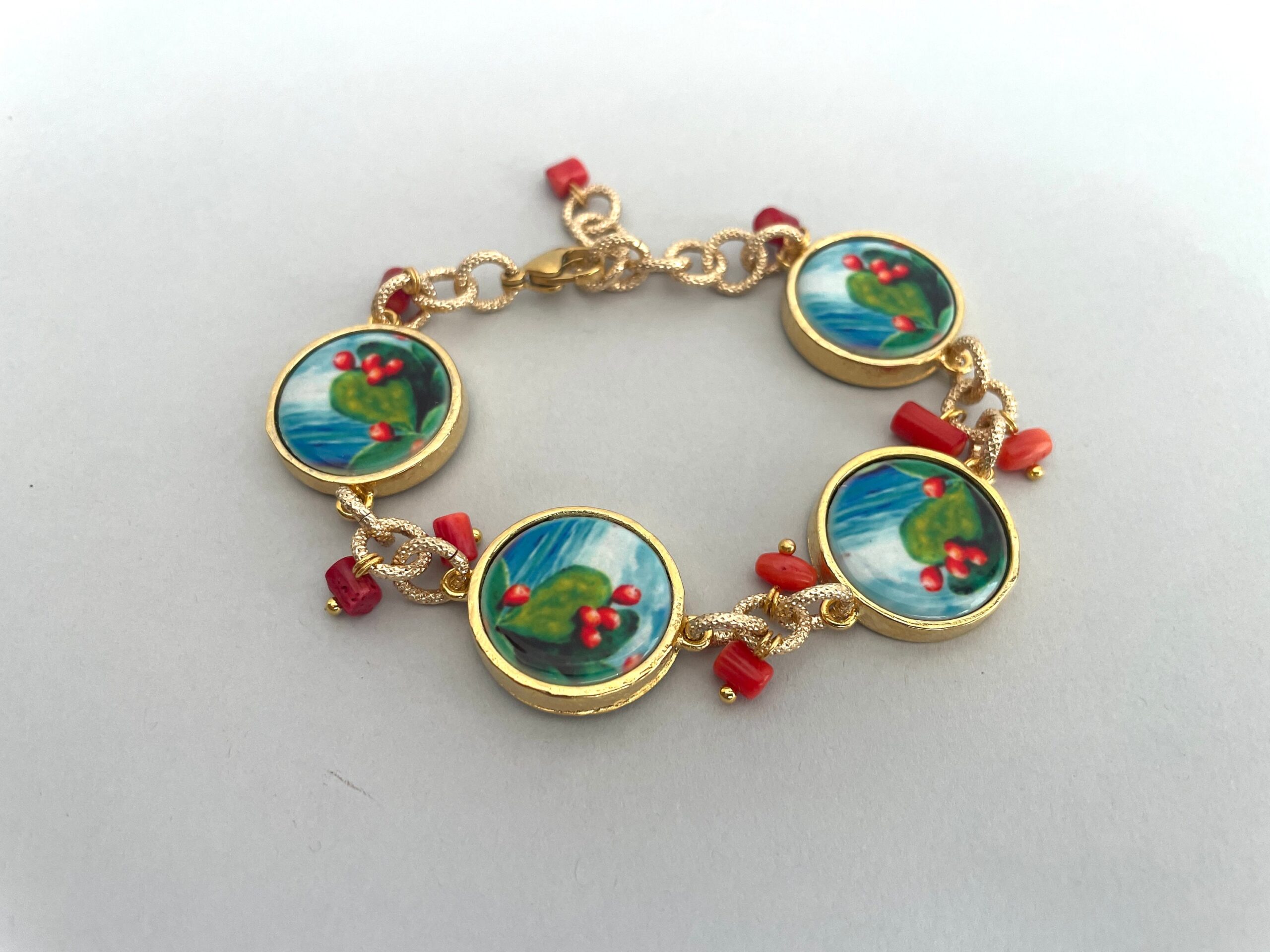 Bracciale mattonelle, Bracciale siciliano, mattonelle ceramica Caltagirone, Fico d’India, chips di corallo, catena a maglie, regalo per lei. Bracciali con Mattonelle Caltagirone