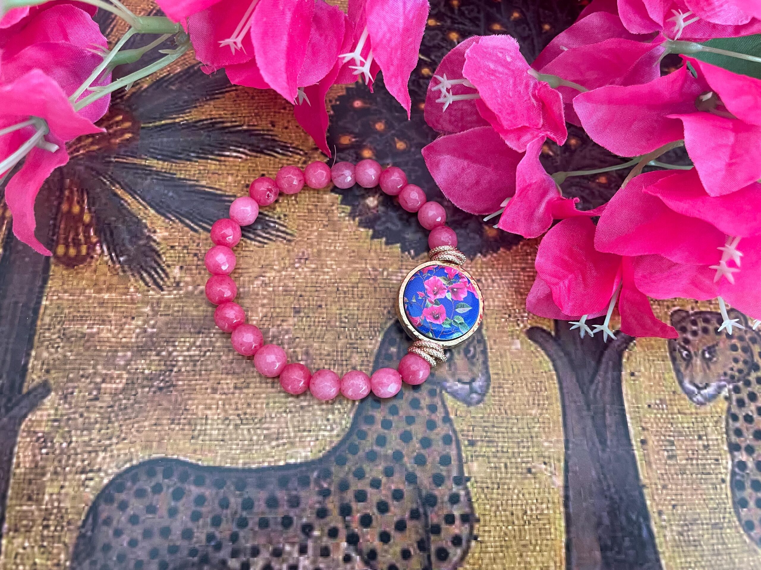 Bracciale elastico, bracciale siciliano, agata rosa, bracciale con mattonella Caltagirone decorata con Bouganvillea, bracciale rosa. Bracciali con Mattonelle Caltagirone