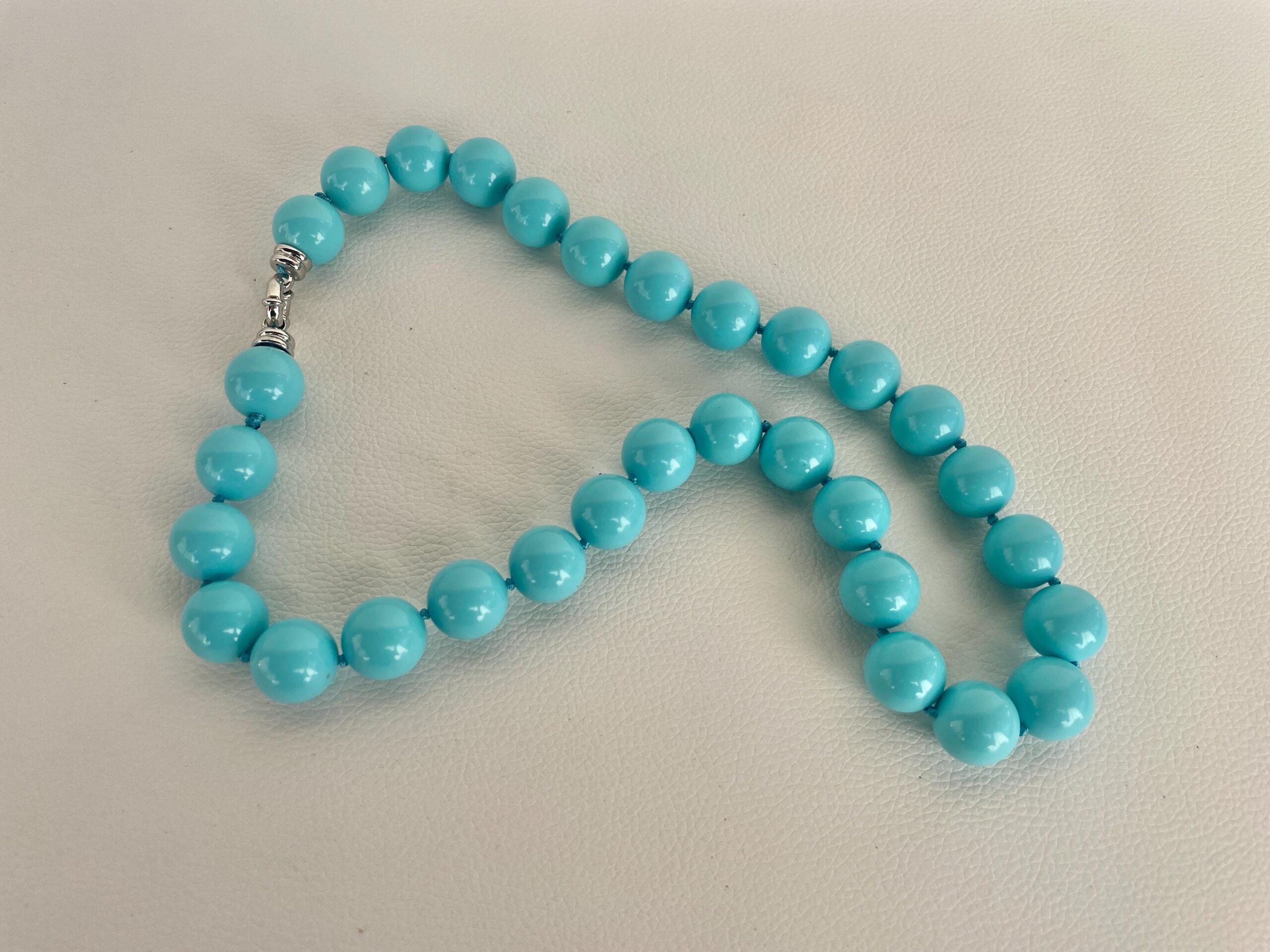 Splendida collana turchese con maxi boules di pasta di turchese, collana annodata a mano, regalo per lei. Collane caratteristiche siciliane