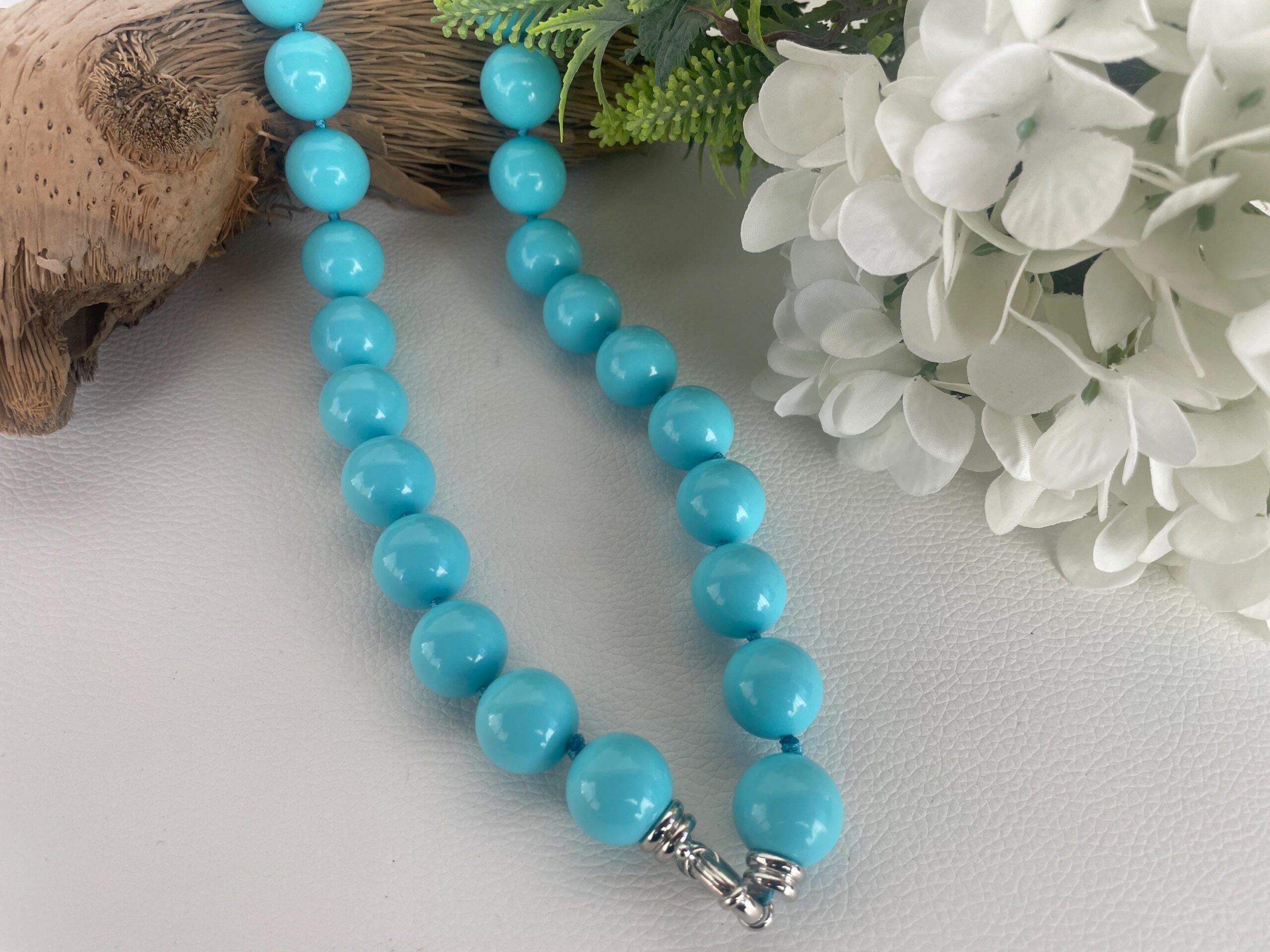 Splendida collana turchese con maxi boules di pasta di turchese, collana annodata a mano, regalo per lei. Collane caratteristiche siciliane