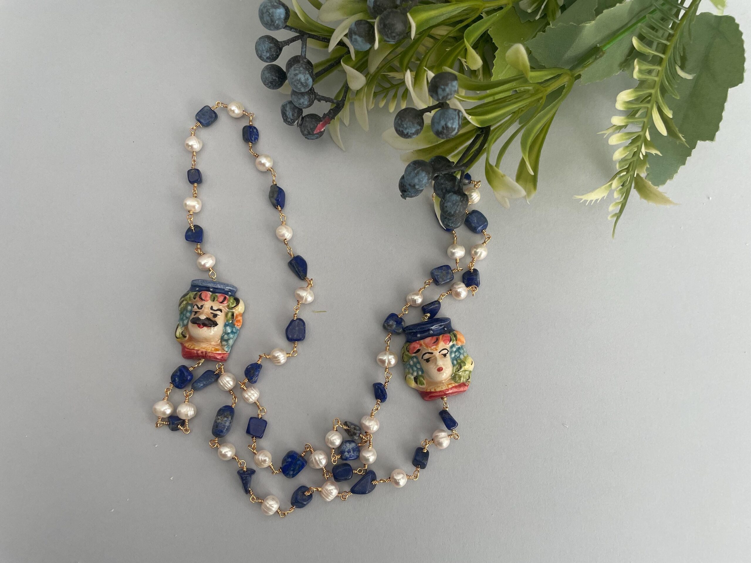 Collana siciliana, collana maxi, catena rosario Lapislazzuli, Teste di mori di ceramica di Caltagirone, regalo per lei, collana unisex. Collane caratteristiche siciliane