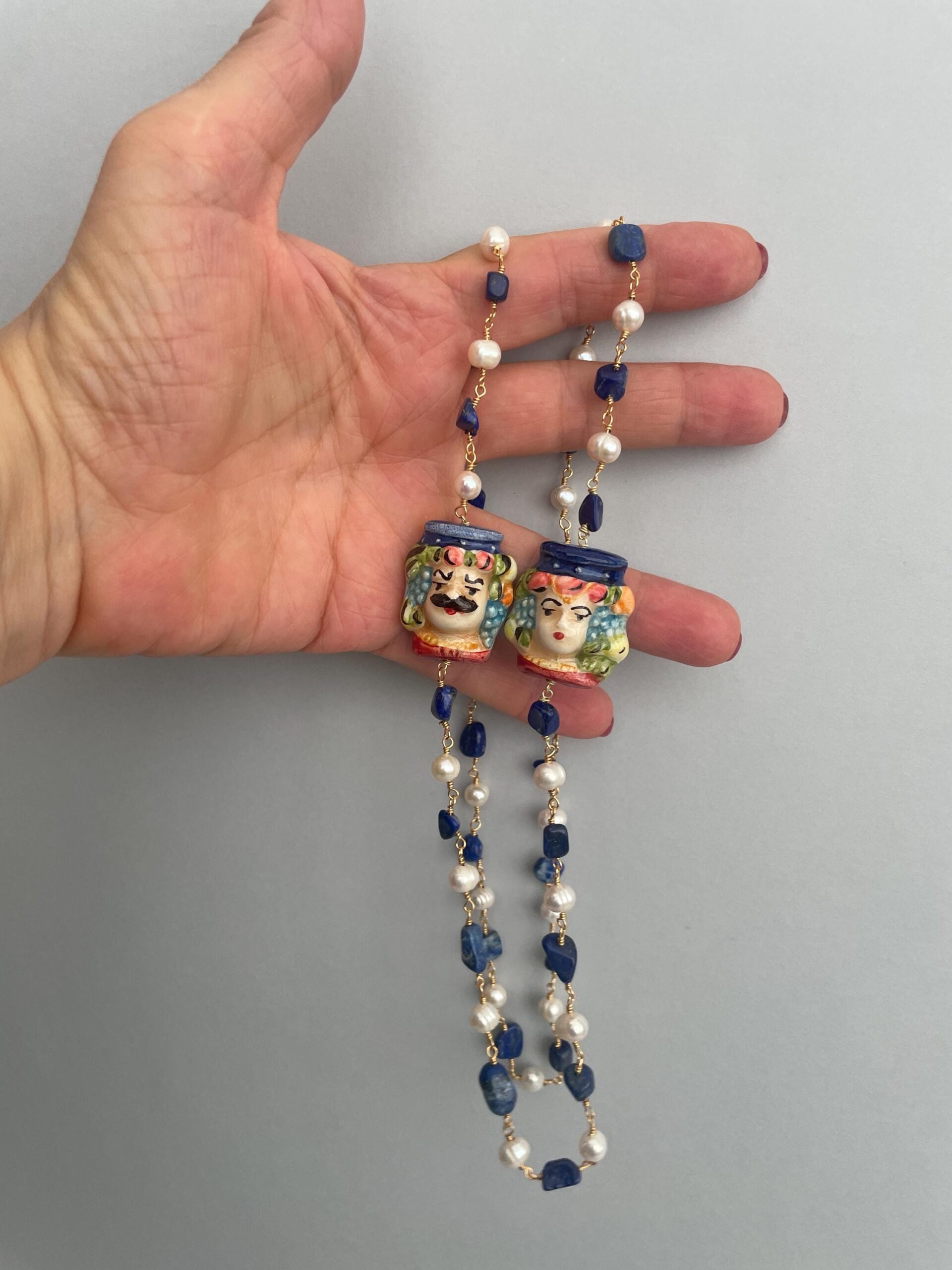 Collana siciliana, collana maxi, catena rosario Lapislazzuli, Teste di mori di ceramica di Caltagirone, regalo per lei, collana unisex. Collane caratteristiche siciliane