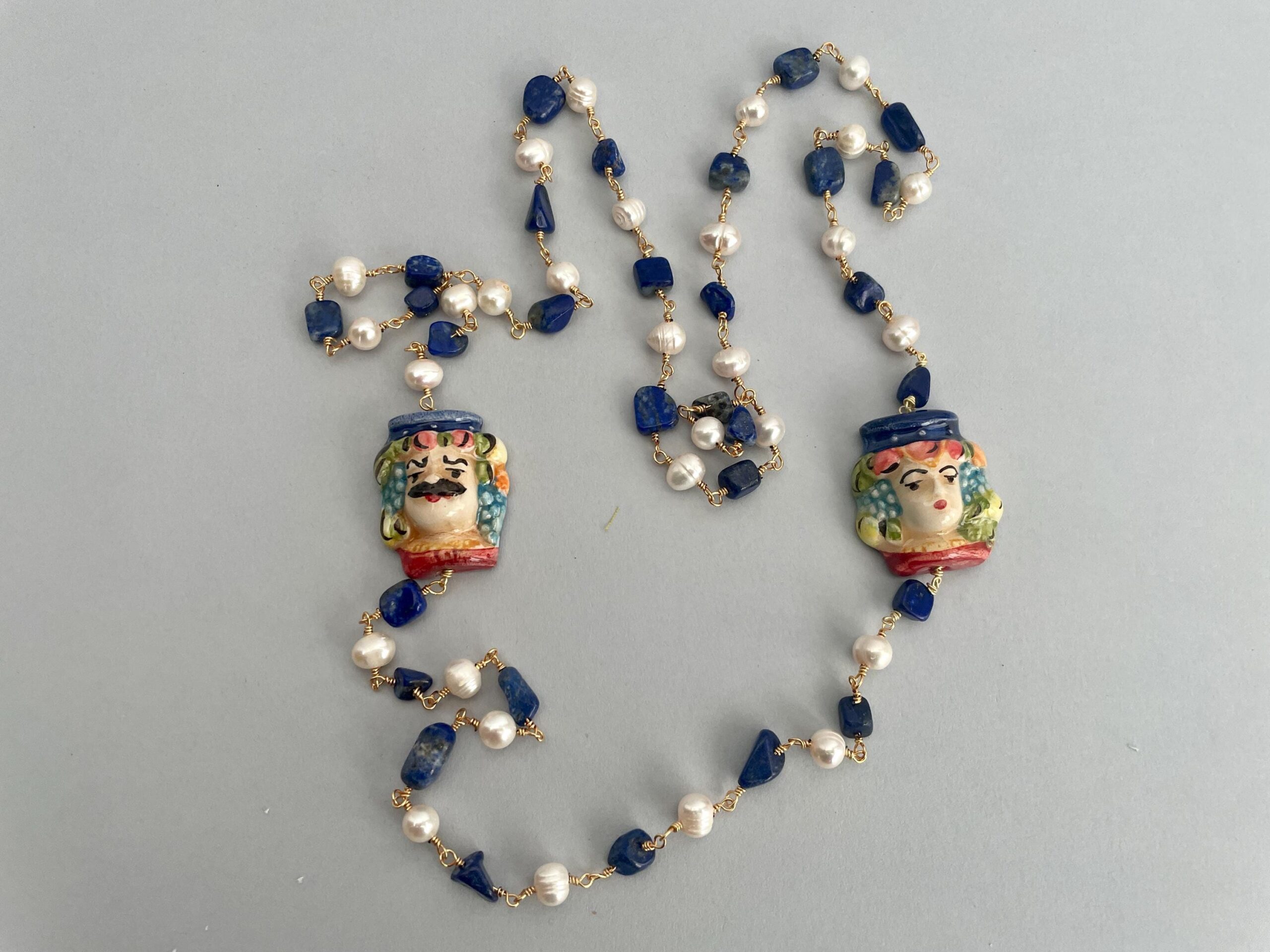 Collana siciliana, collana maxi, catena rosario Lapislazzuli, Teste di mori di ceramica di Caltagirone, regalo per lei, collana unisex. Collane caratteristiche siciliane