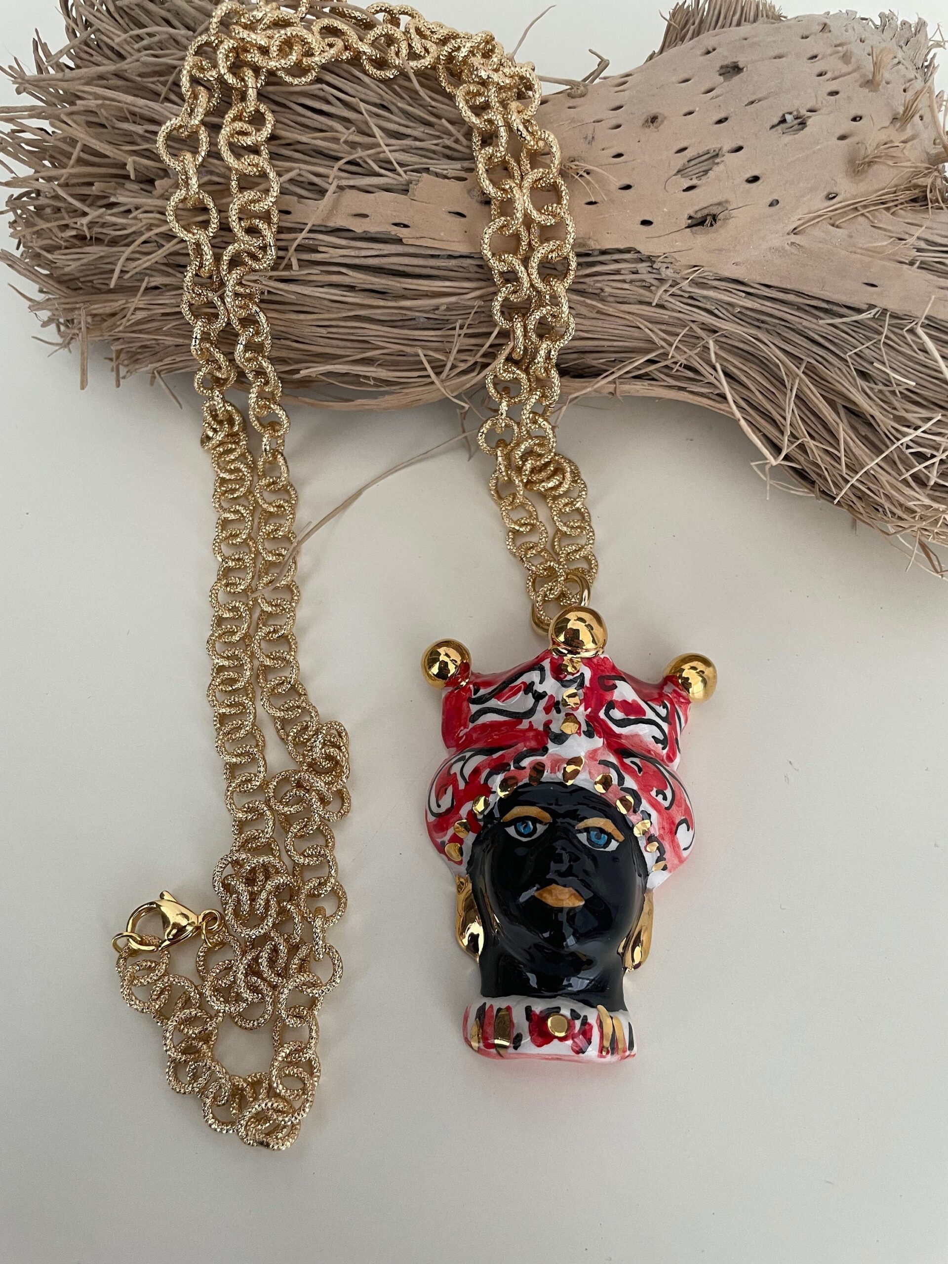 Collana siciliana, catena alluminio anallergico, ciondolo testa di moro in ceramica di Caltagirone. Collane caratteristiche siciliane