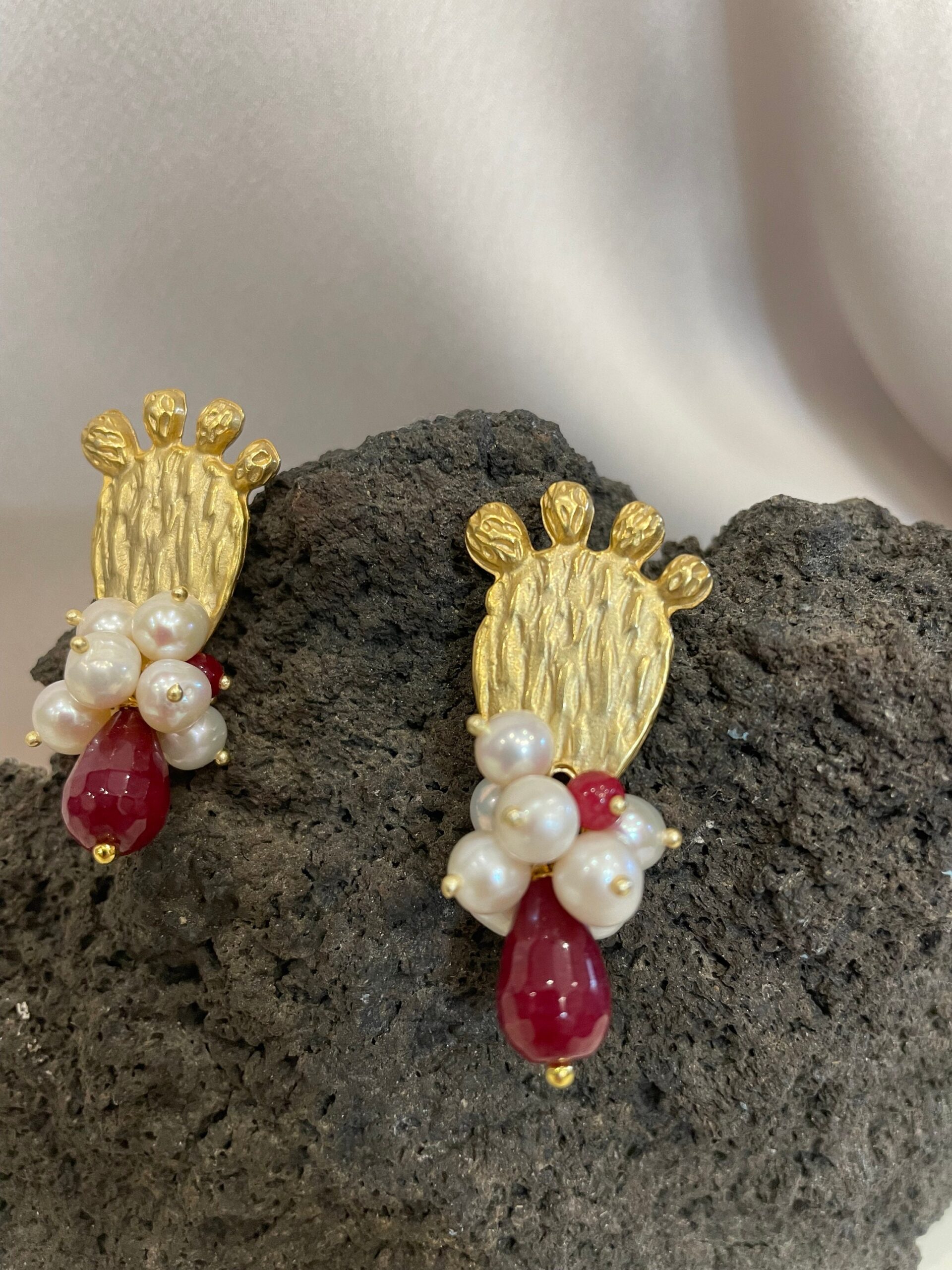 Orecchini siciliani, perno Zama oro, orecchini Fico d’India, orecchini turchesi, orecchini pendenti, orecchini a grappolo Fichi d'India e cactus