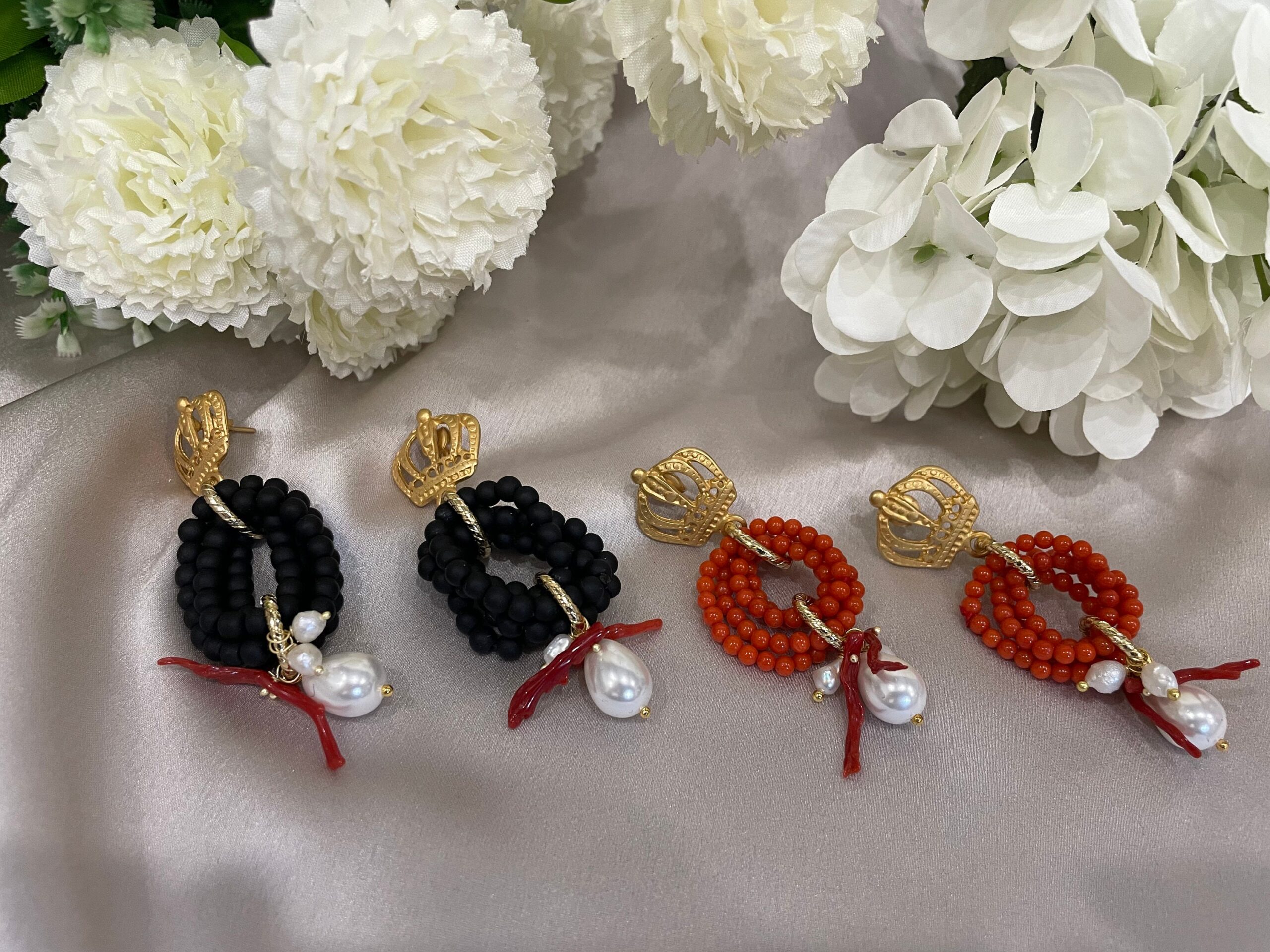 Orecchini siciliani, anelli di Lava o di Corallo, Corona in Zama oro, rami di corallo e perle, orecchini compositi, regalo per lei Orecchini caratteristici siciliani