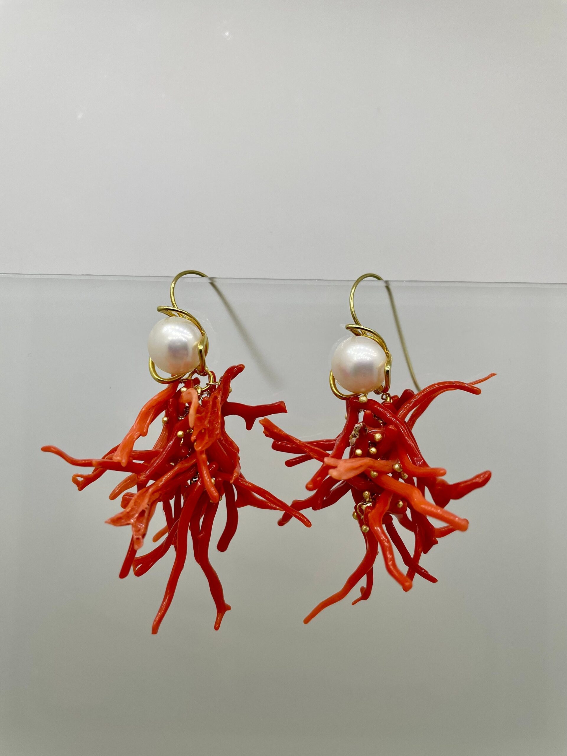 Orecchini argento 925, orecchini perla barocca, cascata di rami di corallo autentico del Mediterraneo, orecchini siciliani, regalo per lei Corallo del Mediterraneo