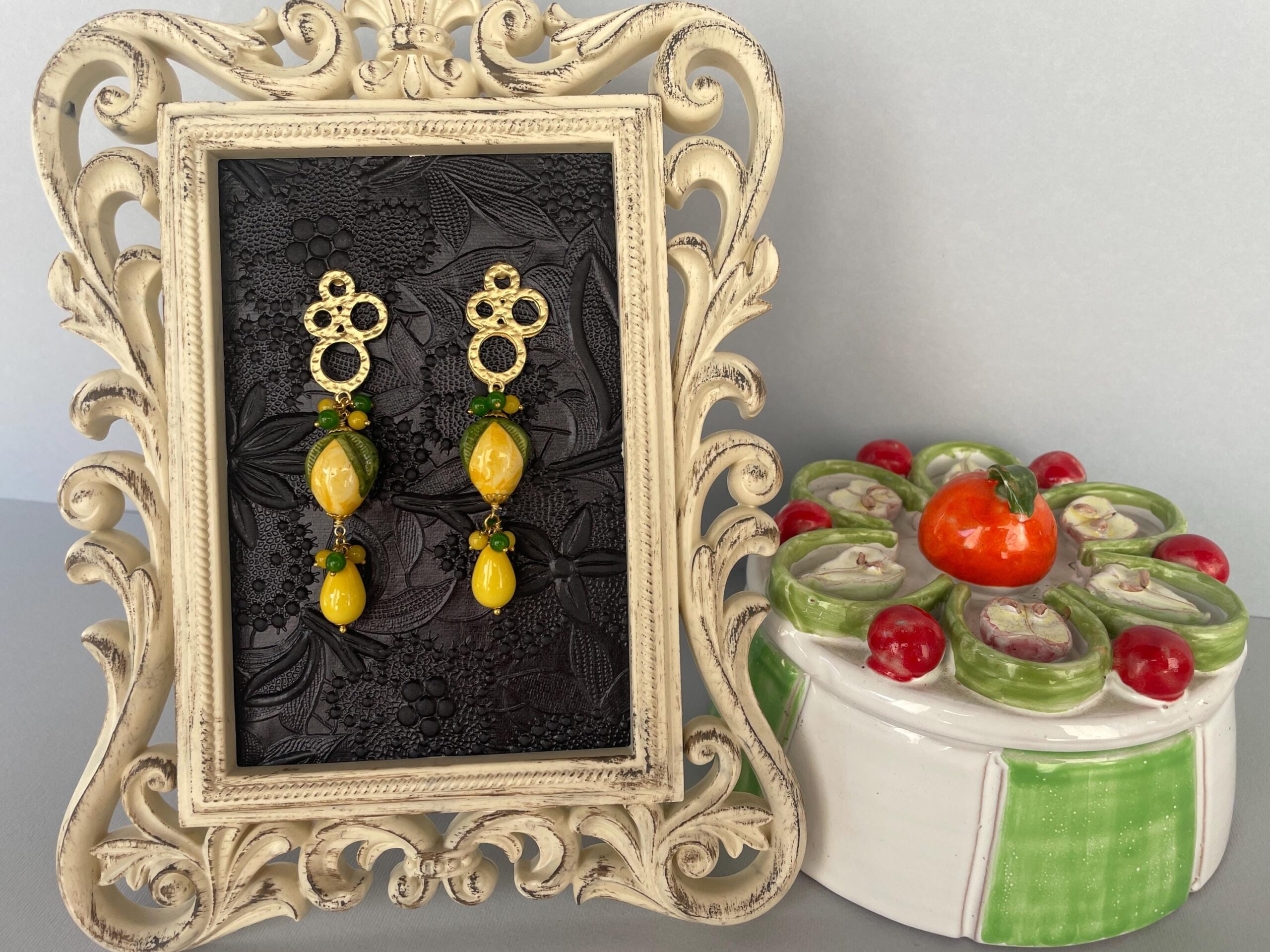 Orecchini siciliani, orecchini Limoni, orecchini gialli, ceramica di Caltagirone, limoni dipinti a mano. Limoni e Agrumi