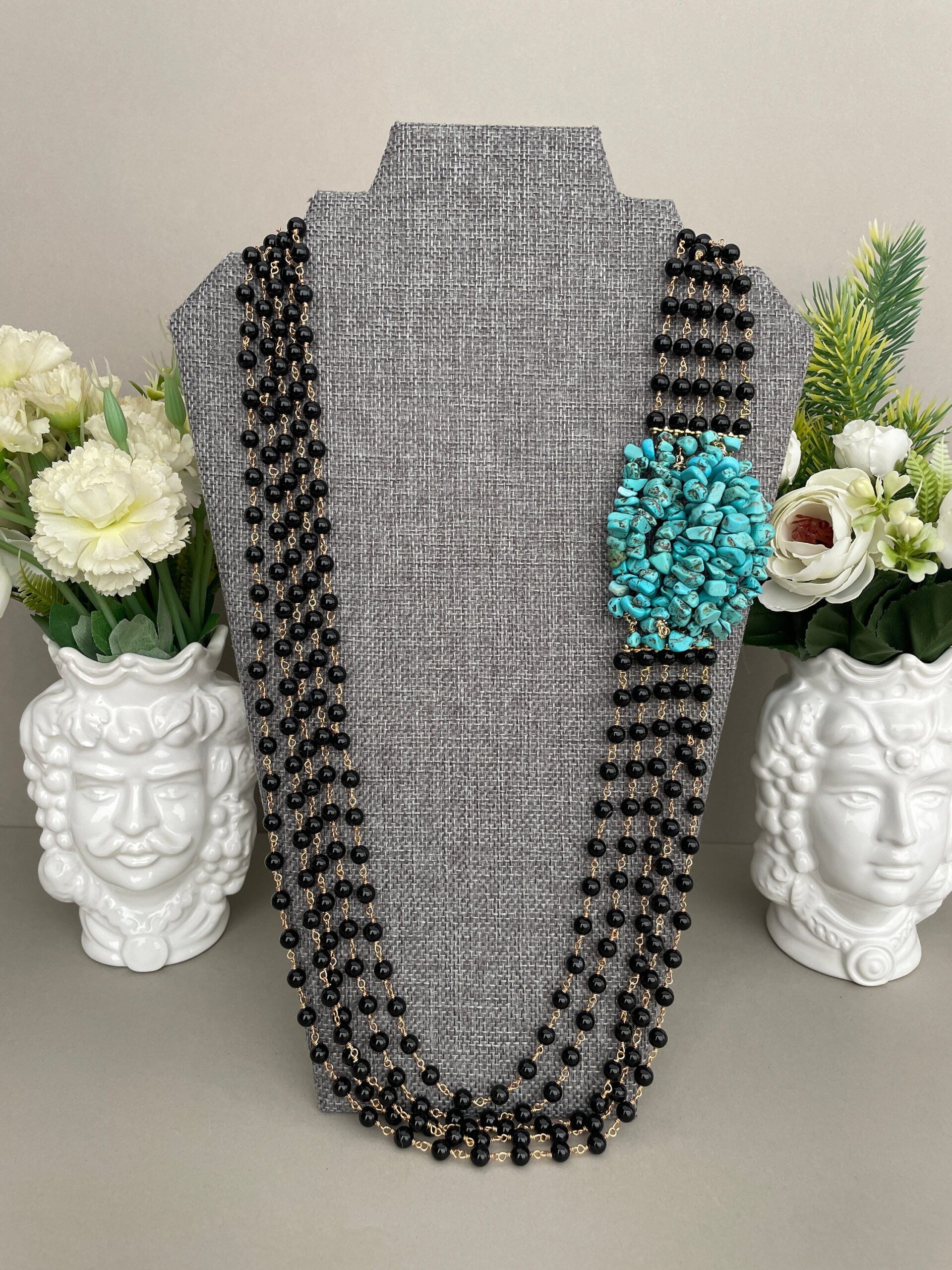 Collana multifilo, catena Rosario con perle di Onice,  grande grappolo di chips di Aulite, collana lunga, regalo per lei. Collane pietre dure