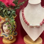 Collana elegante di pietre