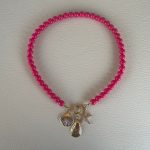 Collana estiva, collana rosa fucsia, collana con conchiglie, ciondoli marini, collana resina italiana, collana corta, regalo per ragazza. Collane artigianali di Resina