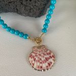 Collana turchese, collana estiva, collana resina italiana, ciondolo grande conchiglia naturale, collana da mare, regalo per ragazza. Collane artigianali di Resina