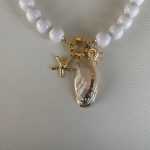 Collana maxi boules, collana bianca, Ciondoli marini, collana resina Italiana, collana corta, collana estiva, per lei. Collane artigianali di Resina