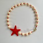 Collana girocollo perle osso, collana con grande stella, chocker resina osso e stella arancione, collana estiva, regalo per lei. Collane artigianali di Resina