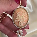 Orecchini argento 925, orecchini vistosi e leggeri, orecchini Cammeo ovale rosa, resina italiana, grappoli di perle, orecchini classici. Orecchini con Cammeo