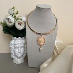 Orecchini argento 925, orecchini vistosi e leggeri, orecchini Cammeo ovale rosa, resina italiana, grappoli di perle, orecchini classici. Orecchini con Cammeo