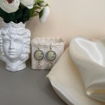 Orecchini argento 925, orecchini vistosi e leggeri, orecchini Cammeo rosa, resina italiana, grappoli di perle miste, orecchini classici. Orecchini con Cammeo