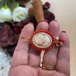 Orecchini Cammeo autentico, orecchini argento 925, Cameo e corallo, orecchini pendenti con grappolo corallo e perle, regalo per lei. Orecchini con Cammeo