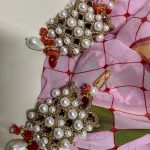 Orecchini siciliani con base in chiacchierino dorato e perle maiorca bianche, orecchini oro e perle, regalo per lei Orecchini siciliani Chiacchierino