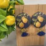 Orecchini siciliani con gancio argento 925, Collezione Limoni, medaglioni di legno double face. Limoni e Agrumi