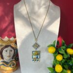 Ciondolo siciliano artigianale con due mattonelle di Caltagirone decorate con Limoni. Ciondoli artigianali siciliani