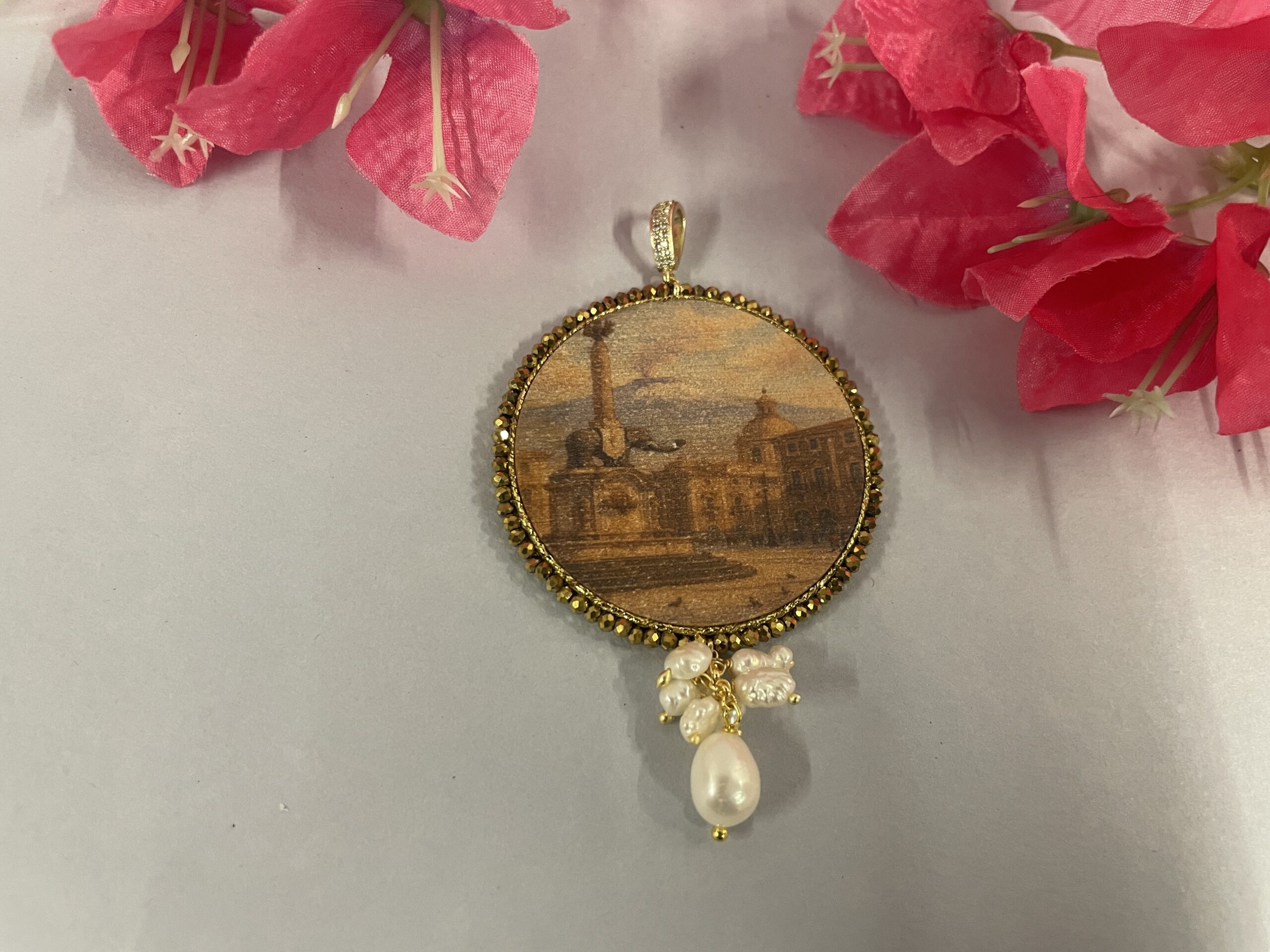 Collana con ciondolo “Vedute di Sicilia” – Etna e Liotru Piazza Duomo Catania Collane caratteristiche siciliane