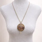 Collana con ciondolo “Vedute di Sicilia” – Etna e Liotru Piazza Duomo Catania Collane caratteristiche siciliane