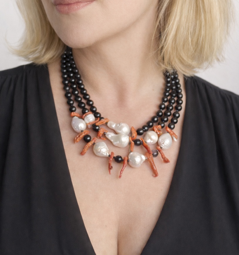 collana siciliana artigianale nera e perle