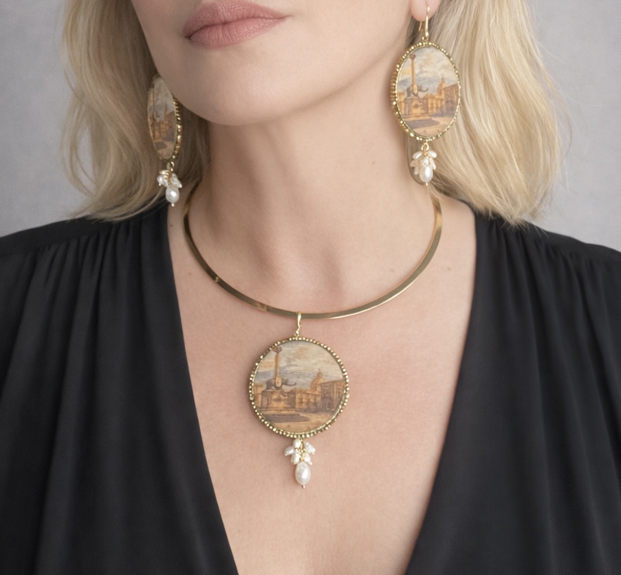 Collana con ciondolo “Vedute di Sicilia” – Etna e Liotru Piazza Duomo Catania Collane caratteristiche siciliane