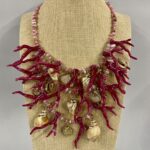 collana estiva con charms marini