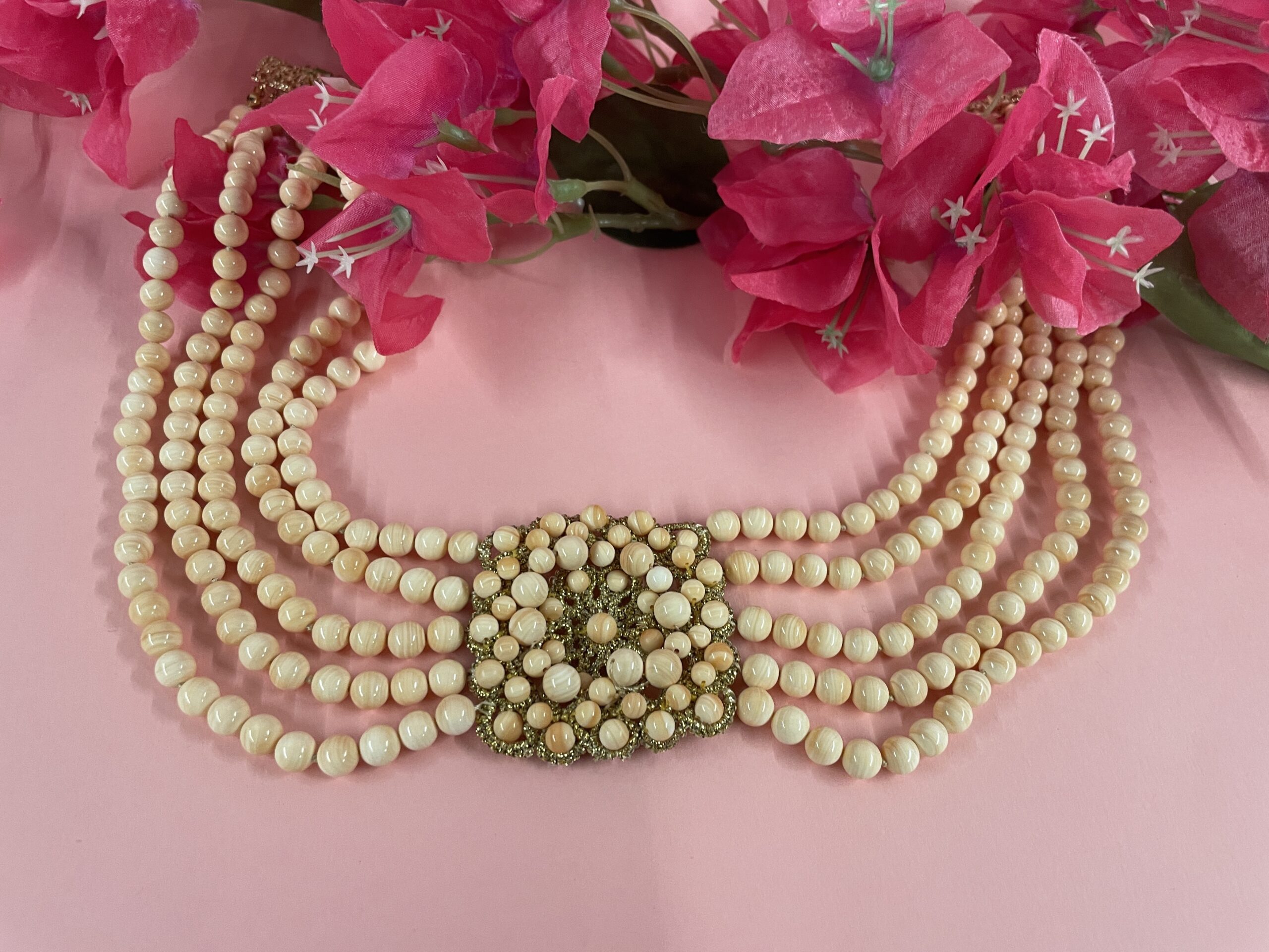collana corniola con elemento chiacchierino