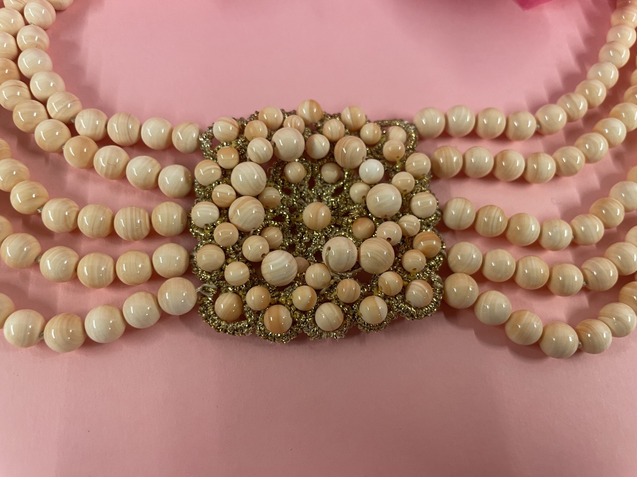 collana corniola particolare
