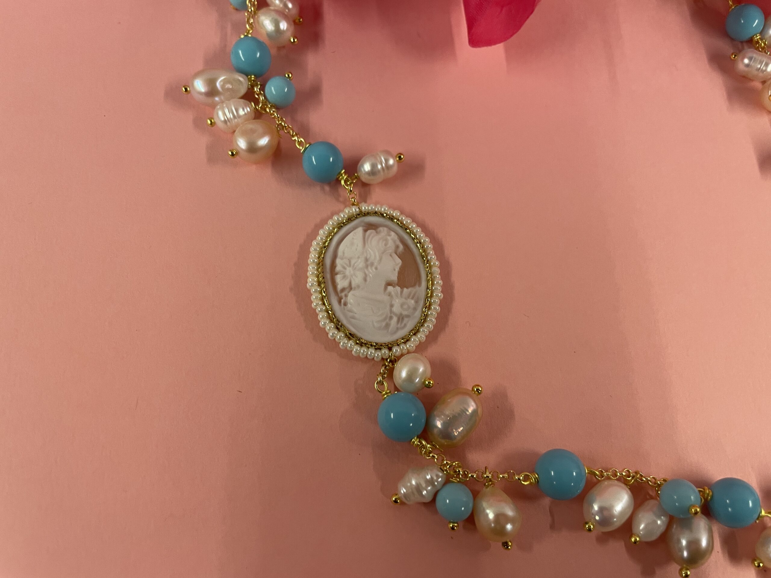 collana artigianale siciliana, cammeo e turchese, dettaglio