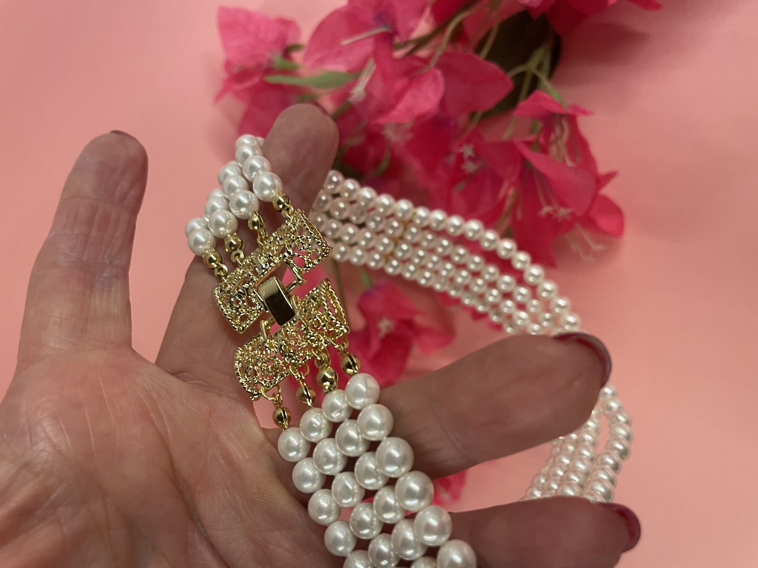 collana fasciacollo 4 fili perle maiorca bianche particolare