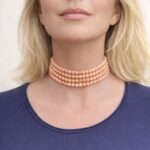 collana chocker corniola indossata