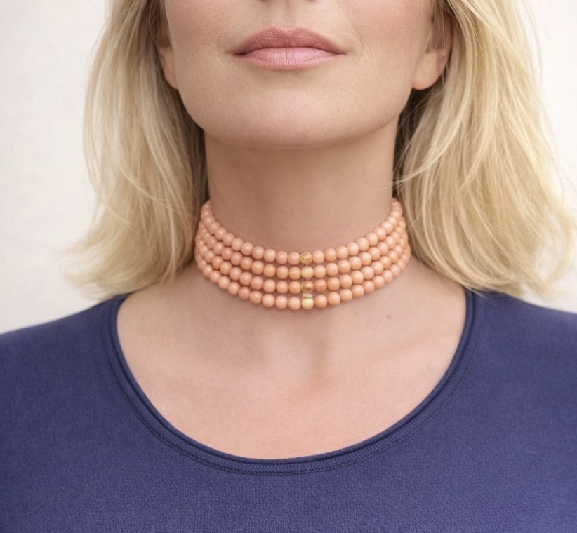 collana chocker corniola indossata