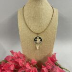 collana artigianale cammeo con putto